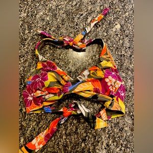 Never wore Bathing suit too size small